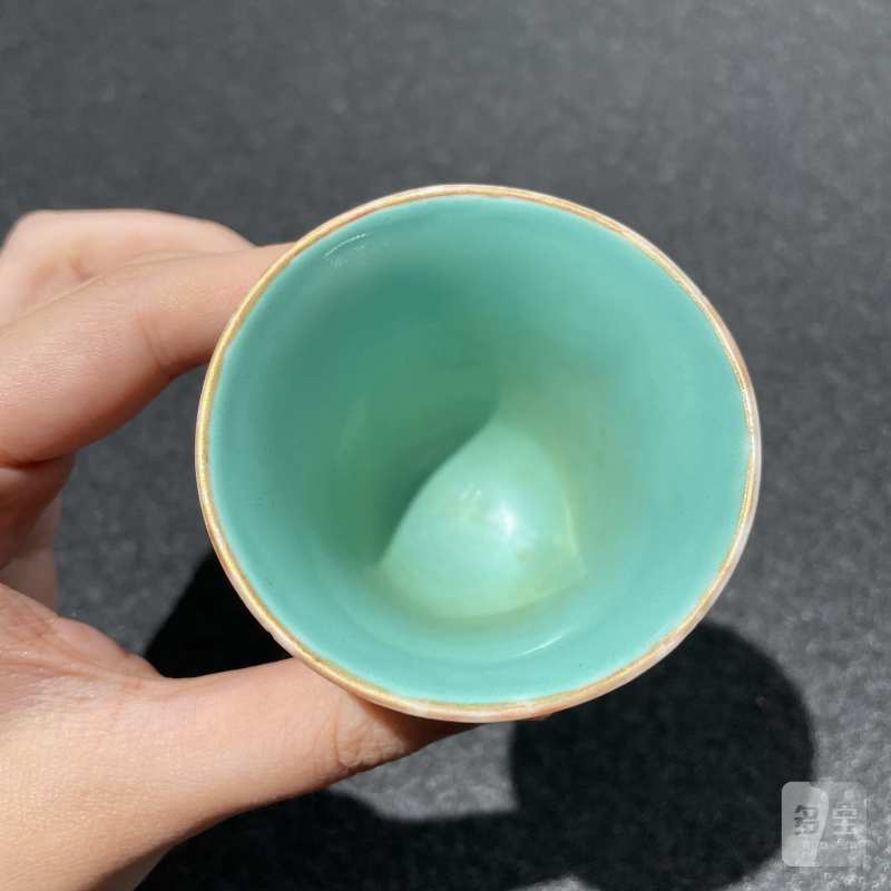清嘉庆 轧道粉彩仙人乘槎图小杯 - 图9
